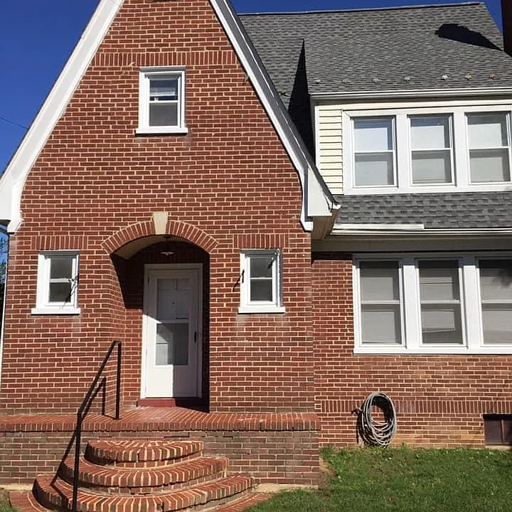1801 W Main St