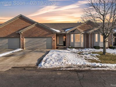 50490 Kayla Dr, New Baltimore, MI, 48047