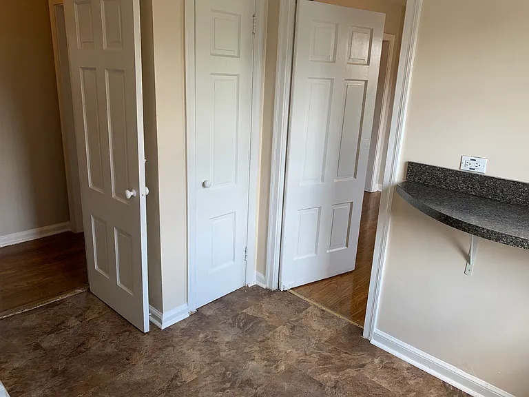 2848 Thornhill Rd — Photo 7