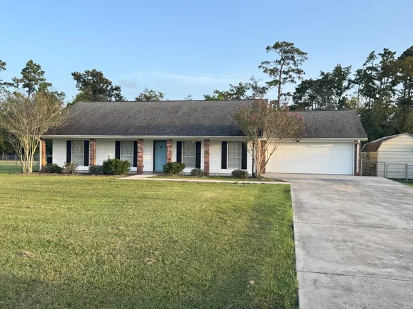 1085 Tomahawk Dr, Lake Charles, LA 70611