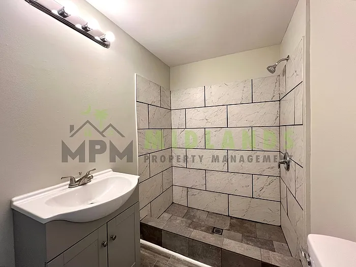 290 Browning Ct #B — Photo 24