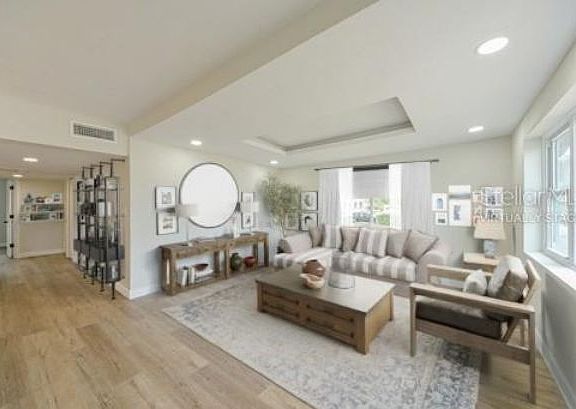 4th image of 105 Deer Park Ave