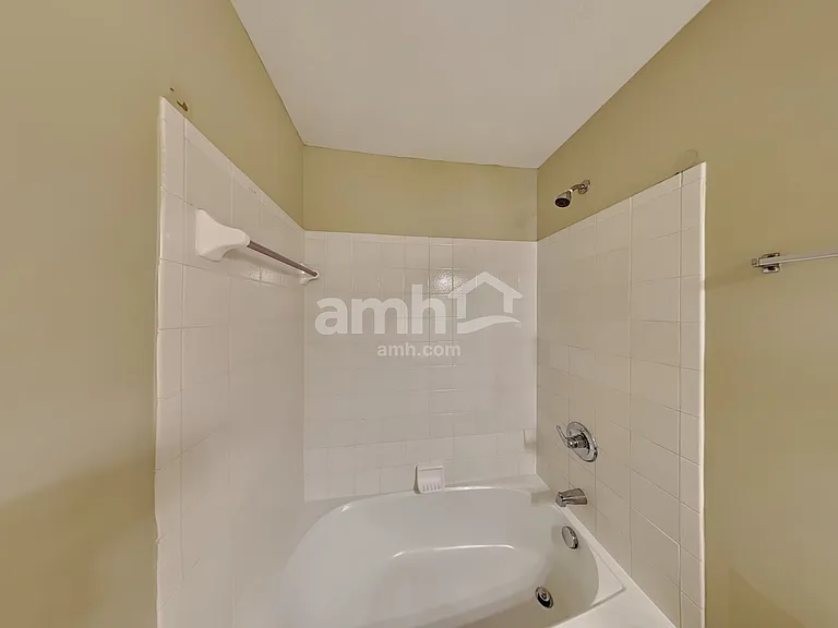 338 Calebs Ct — Photo 19