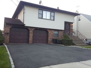 208 Falmouth Ave, Elmwood Park, NJ 07407