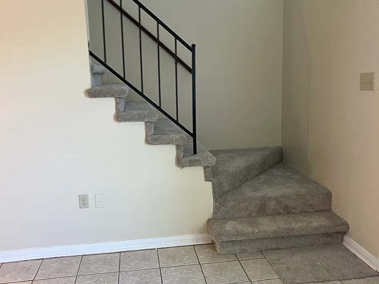 1153 Heather Ln #B — Photo 6
