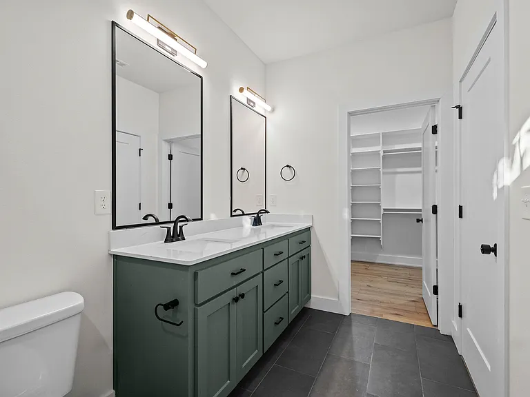 634 S Happy Hollow Rd — Photo 11