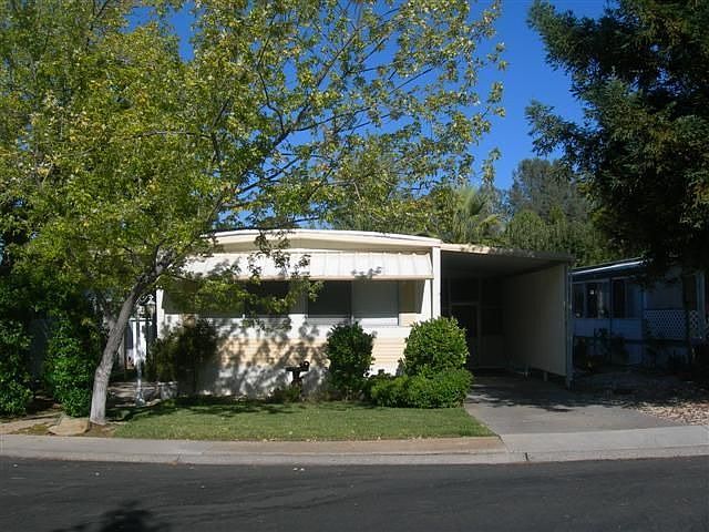 2nd image of 77 Larkspur Ave