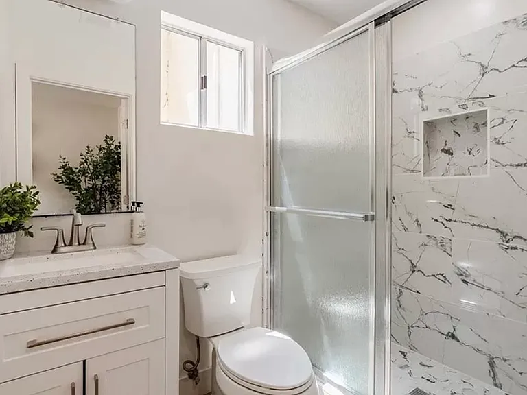 1330 Southwood Dr #2 — Photo 2