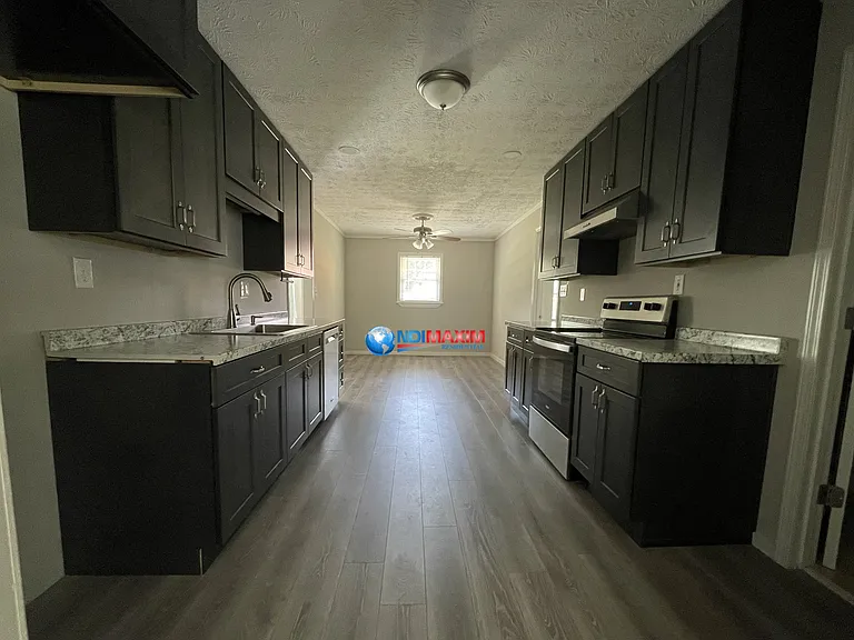 951 Northside Dr — Photo 11