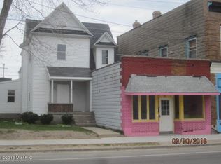 19 Burton St SW, Grand Rapids, MI 49507