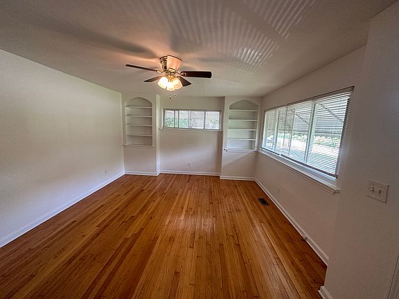 4th image of 1814 Tunnel Blvd