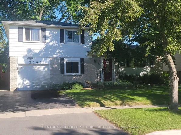 2506 Bridge Rd, Oakville, ON L6L 2H2