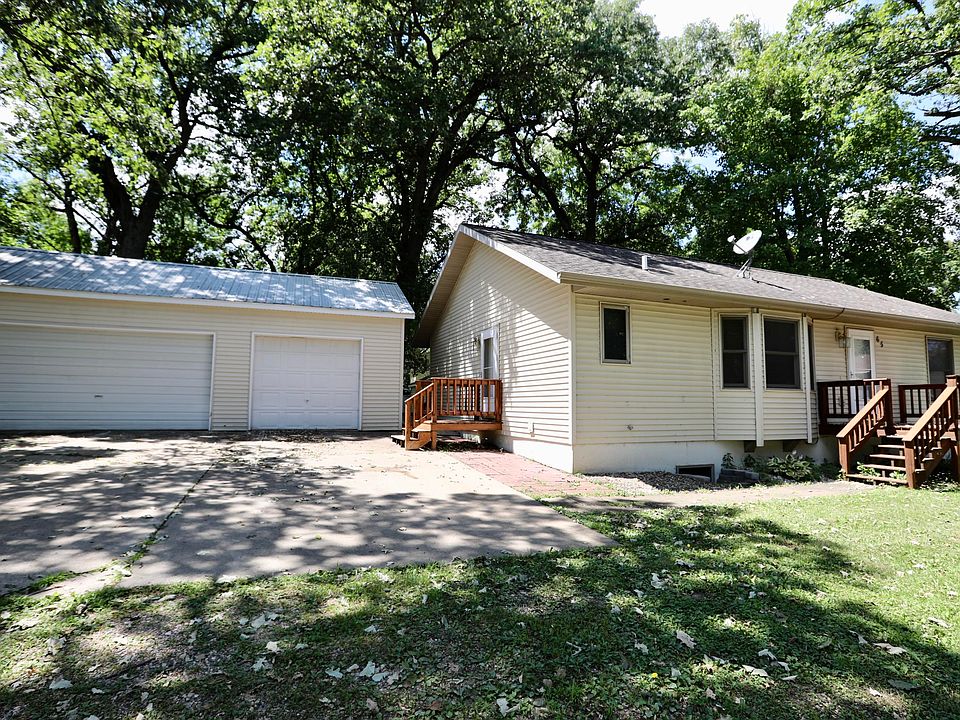 1st image of 65 Linn Dr