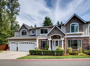 12037 NE 70th St, Kirkland, WA 98033