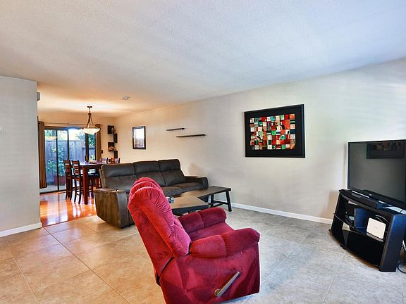 3rd image of 2964 Moorpark Ave