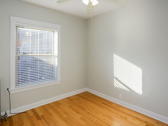 3rd image of 1932 1/2 W Winona St #3