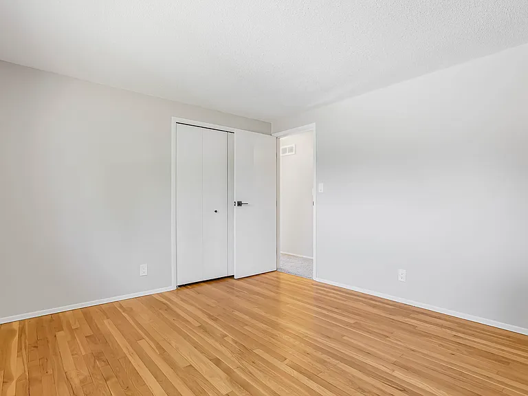 552 Allview Ct — Photo 27