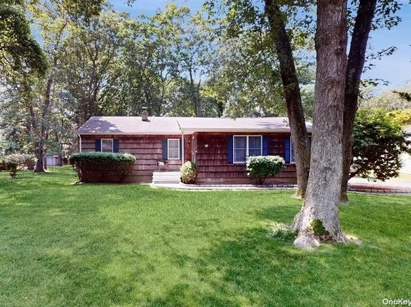 31 West Street, Middle Island, NY 11953