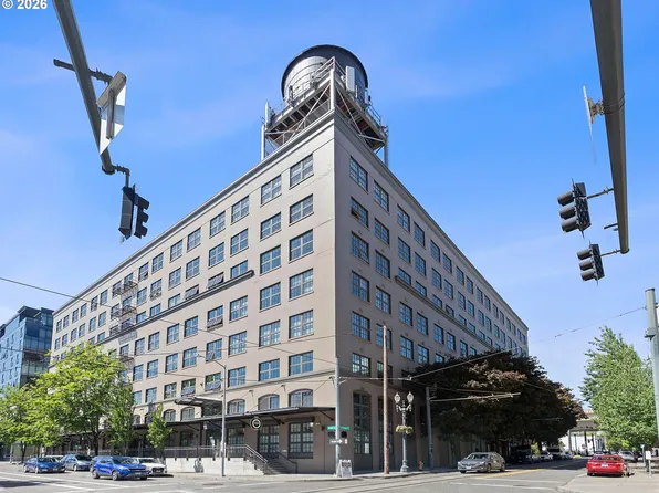 1420 NW Lovejoy St APT 327, Portland, OR 97209