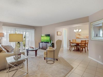 3836 Via Poinciana #205, Lake Worth, FL, 33467