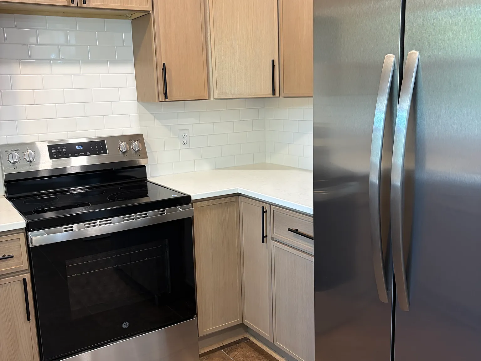 5 bed, 2518 sqft, $2,200 — Photo 4