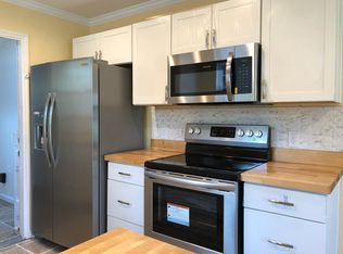 1136 Yeamans Hall Rd, Hanahan, SC 29410