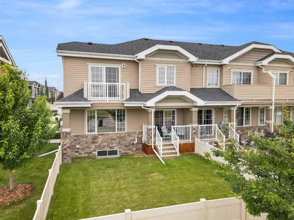 19 E Golden Cres, Red Deer, AB T4P 2P9