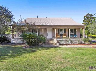 46046 Irah Rd, Saint Amant, LA 70774