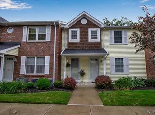 39 Olde Stone Ln, Lancaster, NY 14086