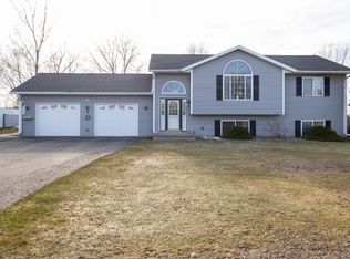 1410 Nicklaus Dr, Merrill, WI 54452