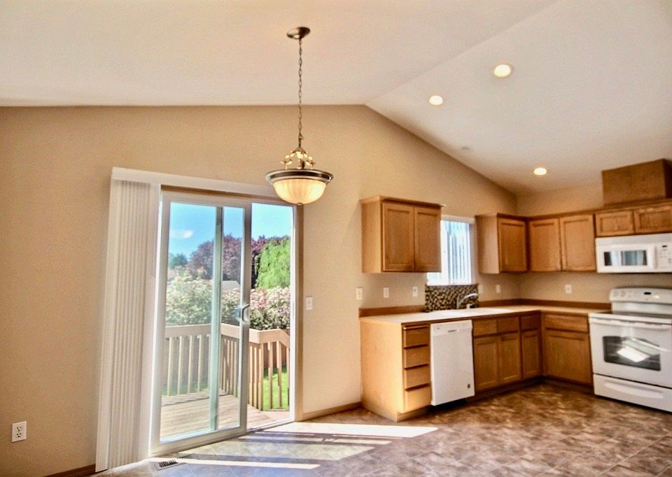 1st image of 6612 83rd Pl NE