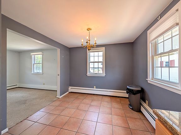 5th image of 90 North St