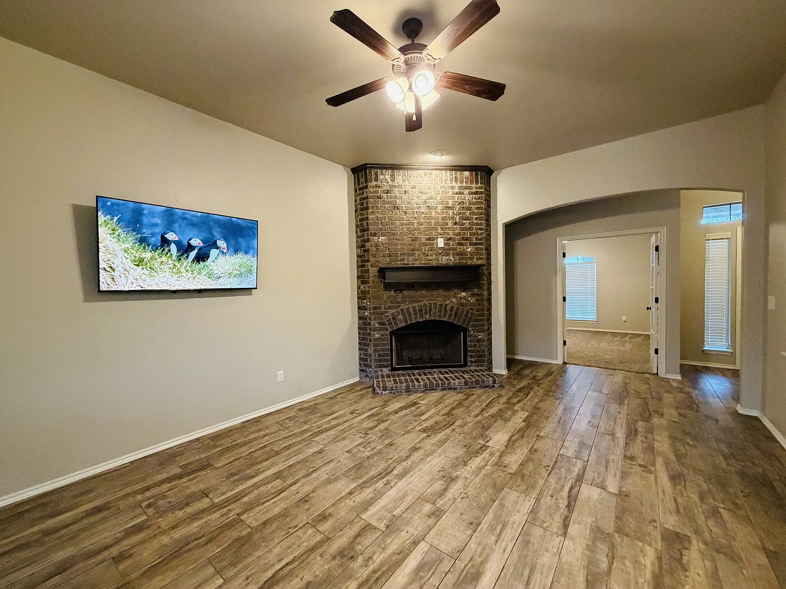 465 Maple Drive - 1 — Photo 2