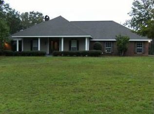 127 Hemlock Ave, Hattiesburg, MS 39402