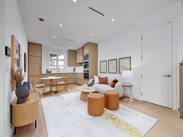 4659 W 11th Ave #3, Vancouver, BC V6R 2M6