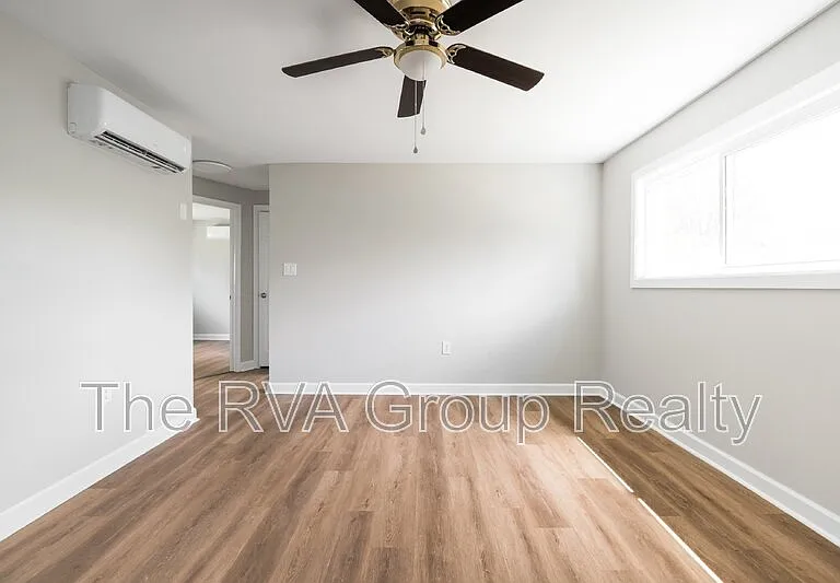 1915 Miller Ave #2 — Photo 8