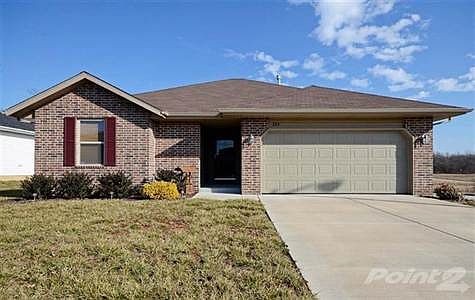 Beautiful home, impeccably maintained! Better than new with updates.