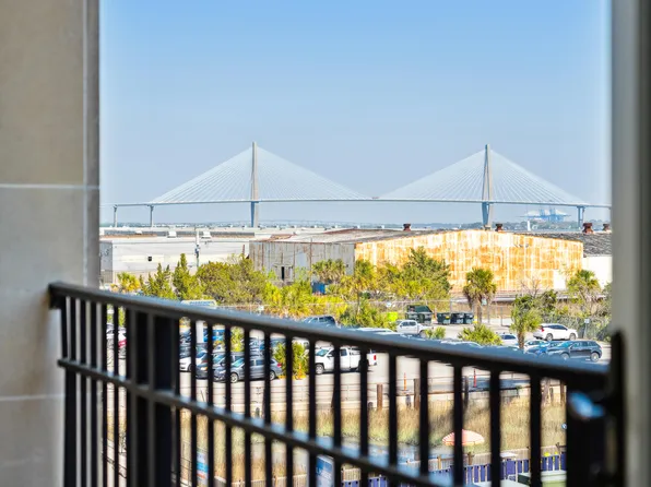 175 Concord St Unit 303, Charleston, SC 29401