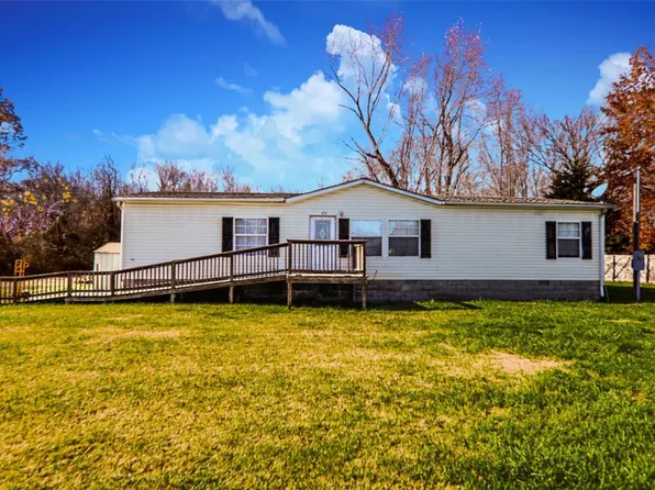 419 Wilson St, Wilsonville, IL 62093