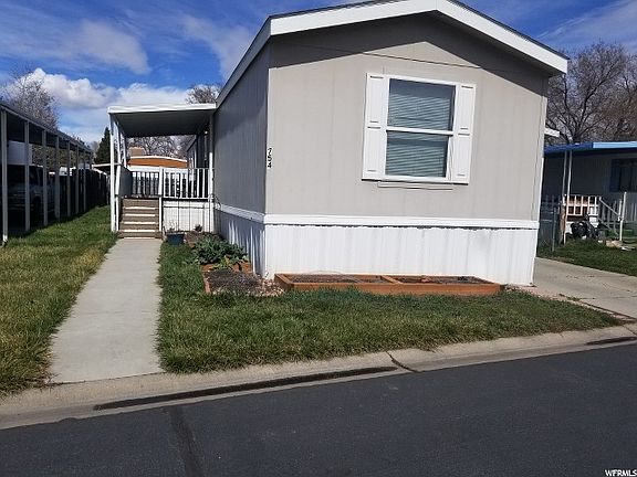 2nd image of 754 W Superior Peak Dr