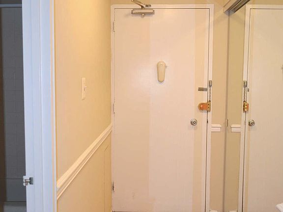 2nd image of 4600 S Four Mile Run Dr APT 635