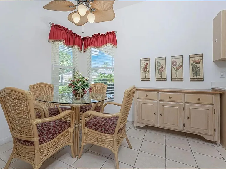 Breakfast nook