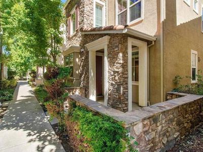 1132 Terry Ln, Tracy, CA, 95376