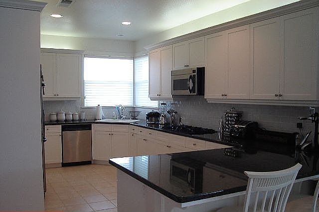 Spacious Custom Kitchen