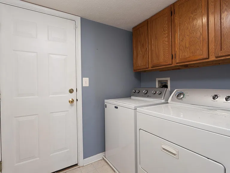 5029 Kemsley Rd — Photo 19