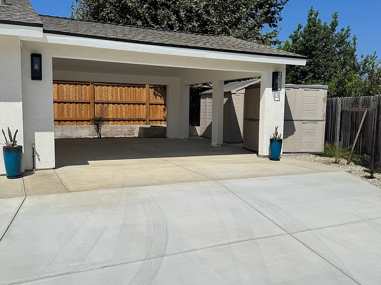 67 Newcastle Cir #B — Photo 2