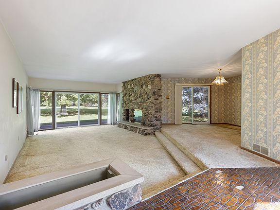 2nd image of 6217 Lakeview Dr