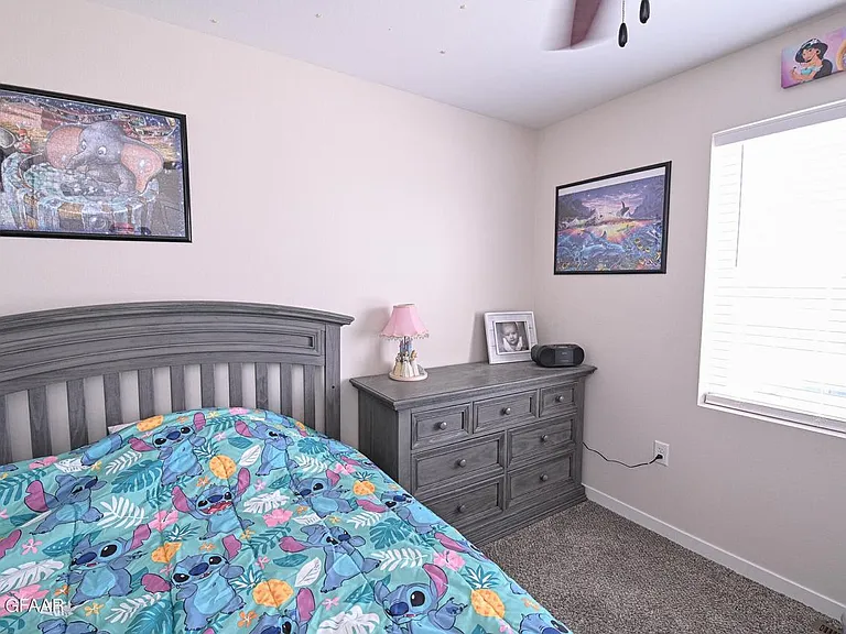 809 Thames Ct — Photo 19