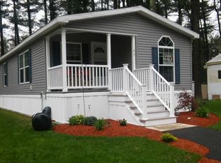 65 Maplewood Dr, Halifax, MA 02338