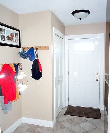 3rd image of 566 Arlene Dr